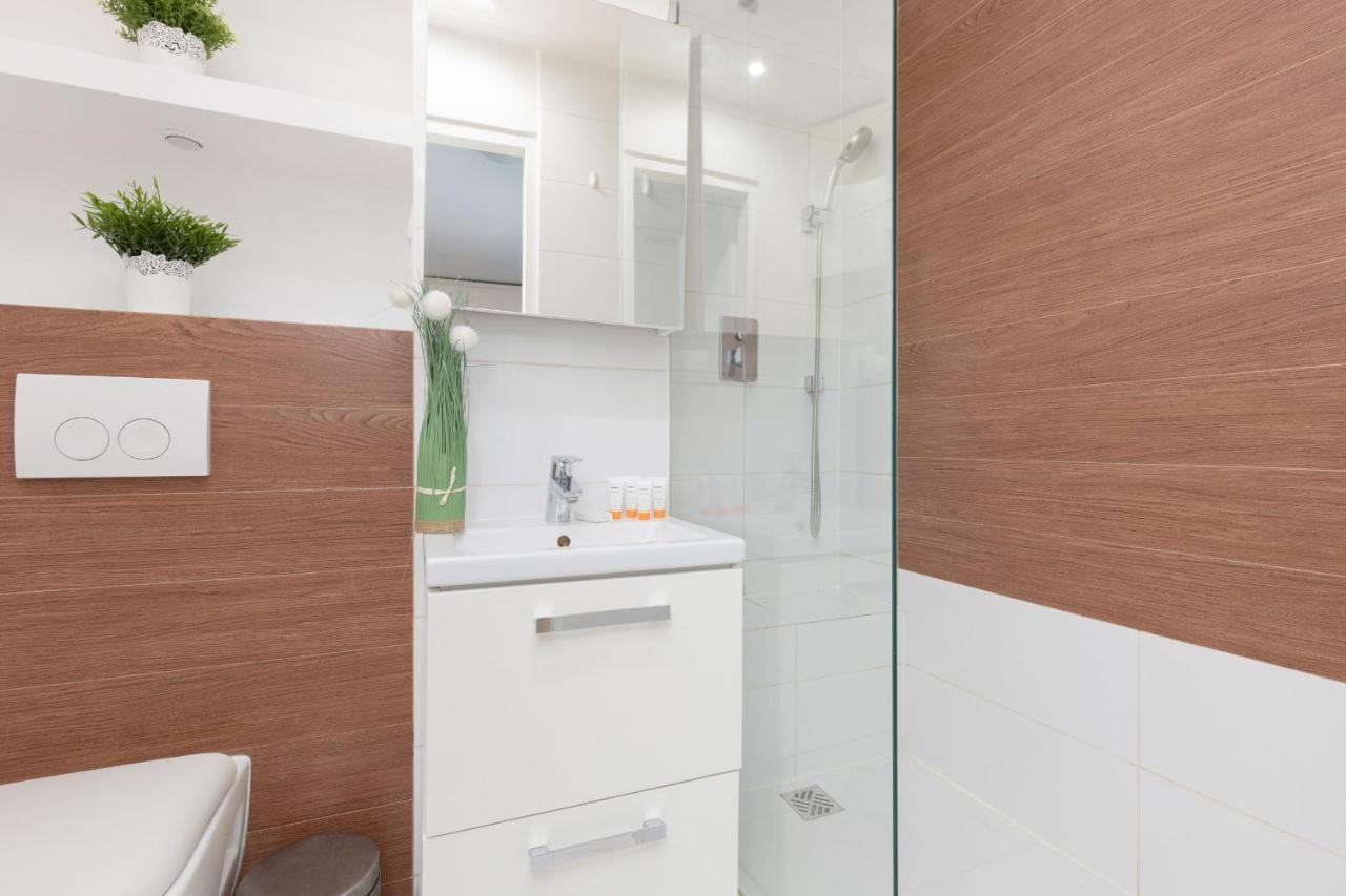 Zlota Apartment Center Of Warsaw By Noclegi Renters Exterior photo